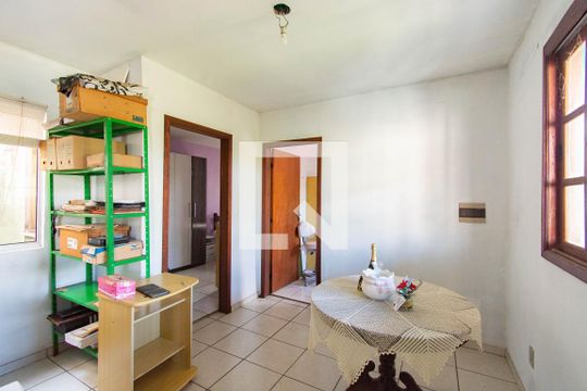 Corredor de casa à venda com 4 quartos, 176m² em Igara, Canoas