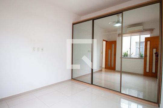 Suíte de apartamento para alugar com 1 quarto, 48m² em Maracanã, Rio de Janeiro