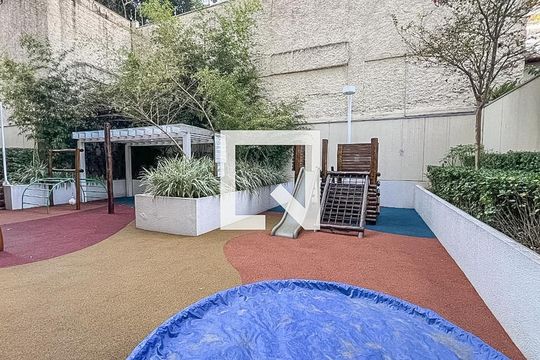 Área comum - Playground de apartamento para alugar com 1 quarto, 67m² em Pinheiros, São Paulo