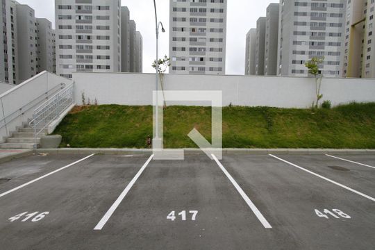 estacionamento  de apartamento para alugar com 2 quartos, 47m² em Palmeiras, Belo Horizonte
