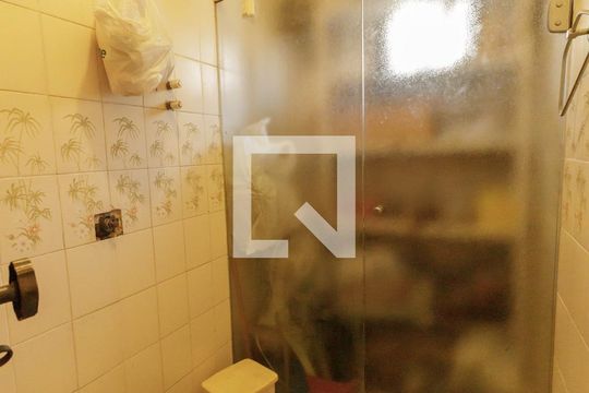 Banheiro da Suíte 7 de casa para alugar com 7 quartos, 500m² em Chácara das Pedras, Porto Alegre