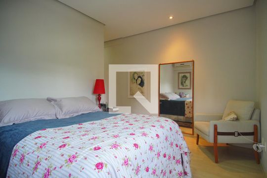 Suíte 1 de apartamento à venda com 2 quartos, 215m² em Centro, Novo Hamburgo