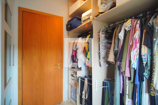 Closet da suíte 1 de apartamento à venda com 2 quartos, 215m² em Centro, Novo Hamburgo