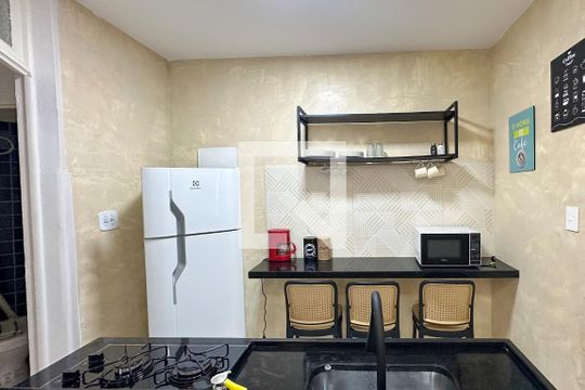 Cozinha de apartamento à venda com 1 quarto, 54m² em Copacabana, Rio de Janeiro