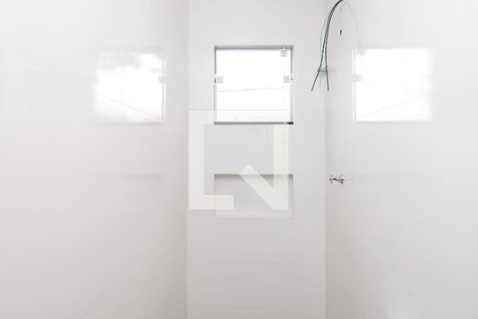 Banheiro de apartamento para alugar com 1 quarto, 45m² em Parque Mandaqui, São Paulo