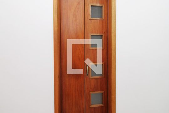 Banheiro da Suíte de apartamento para alugar com 2 quartos, 42m² em Parque Mandaqui, São Paulo