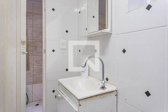 Banheiro de serviços de casa à venda com 3 quartos, 270m² em Sacomã, São Paulo