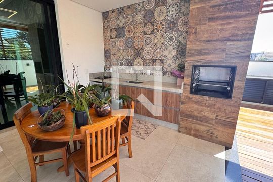 Área gourmet de casa à venda com 3 quartos, 225m² em Jardim Ipaussurama, Campinas