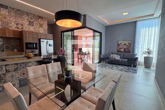 Cozinha de casa à venda com 3 quartos, 225m² em Jardim Ipaussurama, Campinas