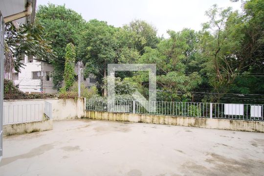 Varanda de casa para alugar com 3 quartos, 200m² em Cidade Mãe do Céu, São Paulo