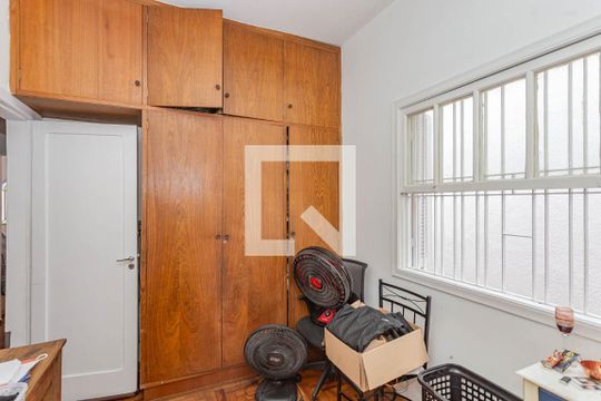 Quarto 2 de casa à venda com 3 quartos, 292m² em Jardim da Saúde, São Paulo