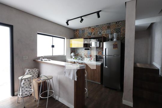 Casa à venda com 1 quarto, 240m² em Vila Fernandes, São Paulo