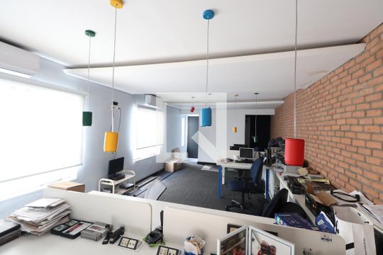 Quarto de casa à venda com 1 quarto, 240m² em Vila Fernandes, São Paulo