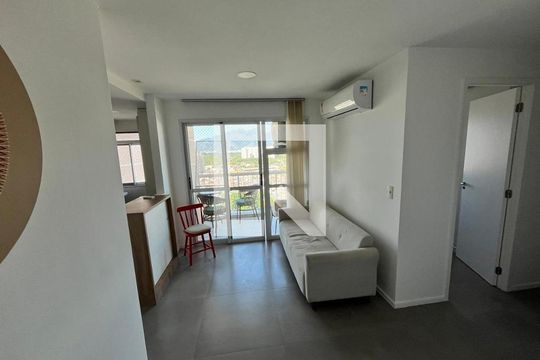 Sala/Cozinha de apartamento para alugar com 2 quartos, 60m² em Recreio dos Bandeirantes, Rio de Janeiro