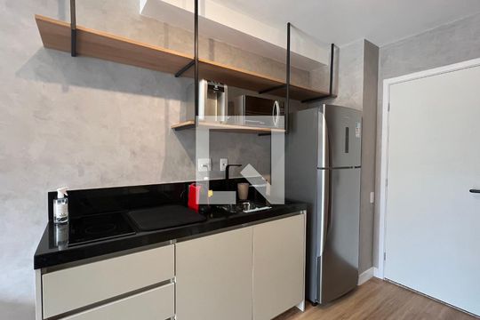 Cozinha de kitnet/studio à venda com 1 quarto, 28m² em Pinheiros, São Paulo