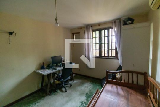 Quarto 1 de casa para alugar com 3 quartos, 750m² em Serra Grande, Niterói