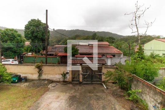 Vista da Sala de casa para alugar com 3 quartos, 750m² em Serra Grande, Niterói