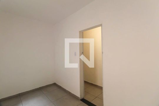 Quarto 1 de casa para alugar com 3 quartos, 120m² em Jardim Vera Cruz(zona Leste), São Paulo