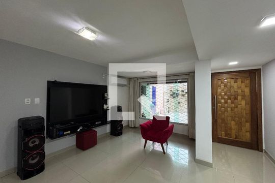 Sala de casa de condomínio à venda com 4 quartos, 170m² em Vargem Pequena, Rio de Janeiro