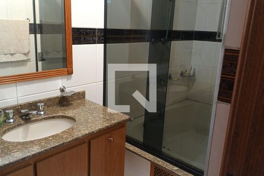 Casa à venda com 3 quartos, 159m² em Vila Medeiros, São Paulo