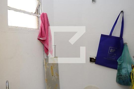 Banheiro de Serviço de apartamento à venda com 2 quartos, 99m² em Vila Mariana, São Paulo