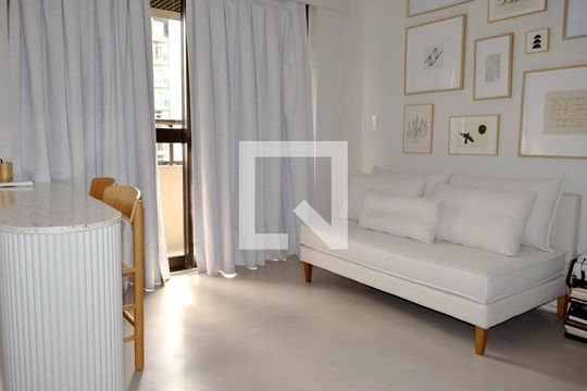 Kitnet/Studio à venda com 1 quarto, 35m² em Jardim Paulista, São Paulo