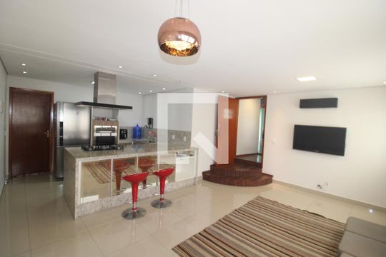 Casa para alugar com 2 quartos, 300m² em Sítio do Mandaqui, São Paulo