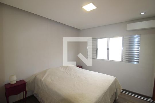 Quarto 1 de casa para alugar com 2 quartos, 300m² em Sítio do Mandaqui, São Paulo
