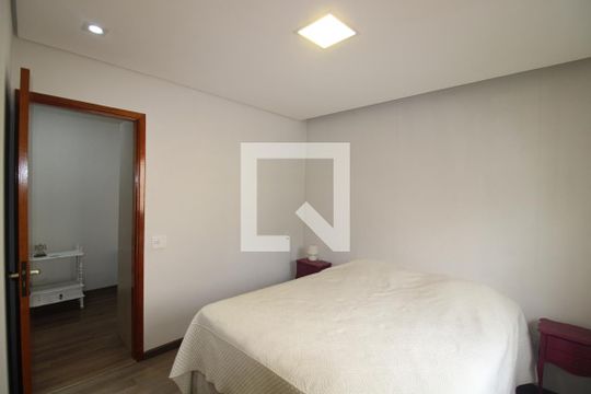 Quarto 1 de casa para alugar com 2 quartos, 300m² em Sítio do Mandaqui, São Paulo
