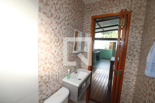 Banheiro de casa para alugar com 2 quartos, 300m² em Sítio do Mandaqui, São Paulo