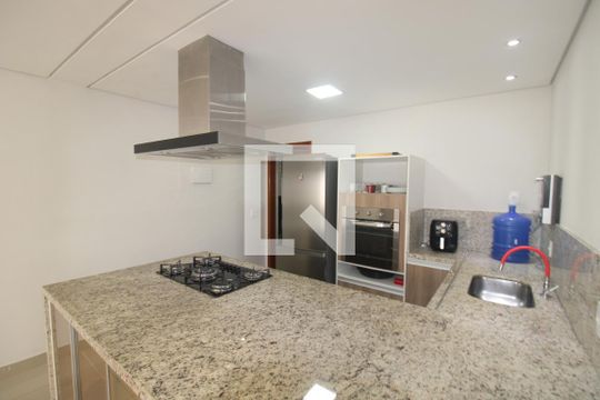 Sala / Cozinha de casa para alugar com 2 quartos, 300m² em Sítio do Mandaqui, São Paulo