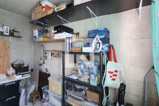 Quarto 2 de apartamento à venda com 2 quartos, 42m² em Estância Velha, Canoas