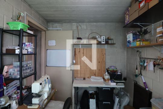 Quarto 2 de apartamento à venda com 2 quartos, 42m² em Estância Velha, Canoas