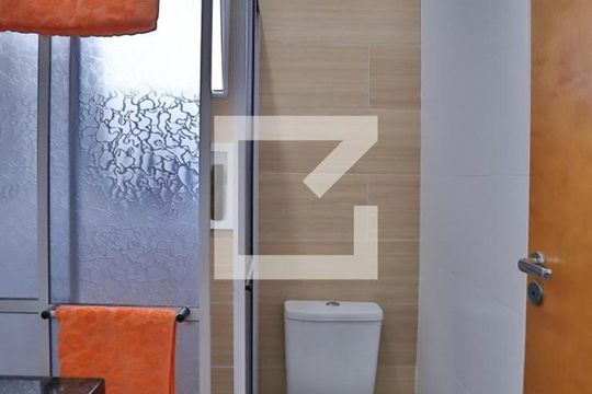 Banheiro de apartamento à venda com 1 quarto, 31m² em Vila Canero, São Paulo