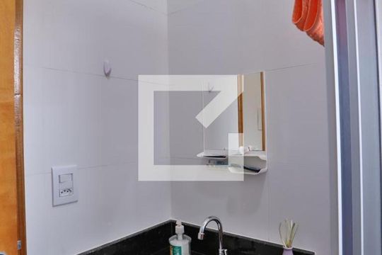 Banheiro de apartamento à venda com 1 quarto, 31m² em Vila Canero, São Paulo