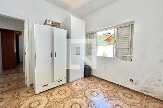 Suite de casa para alugar com 4 quartos, 250m² em Cidade Domitila, São Paulo