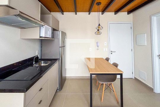 Studio de kitnet/studio para alugar com 1 quarto, 41m² em Sumarezinho, São Paulo