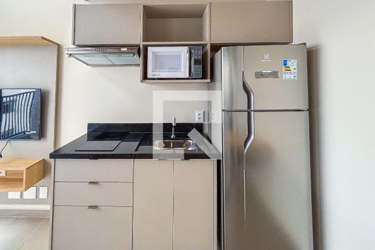 Studio de kitnet/studio para alugar com 1 quarto, 41m² em Sumarezinho, São Paulo