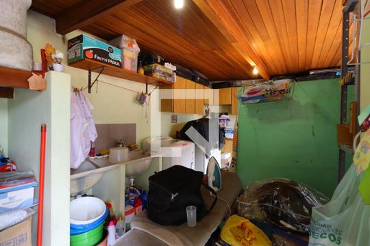 Área de Serviço de casa para alugar com 3 quartos, 150m² em Jardim Monte Libano, Santo André