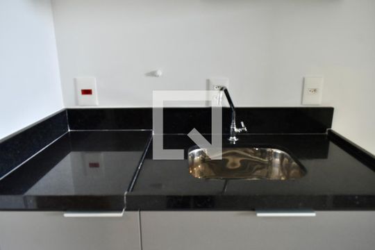Cozinha de kitnet/studio à venda com 0 quarto, 28m² em Vila Clementino, São Paulo