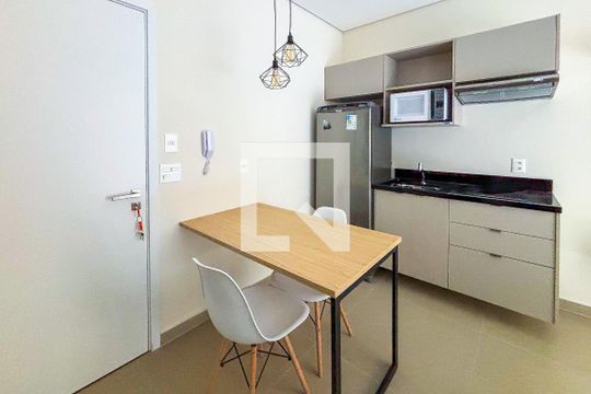 Studio de kitnet/studio para alugar com 1 quarto, 38m² em Sumarezinho, São Paulo