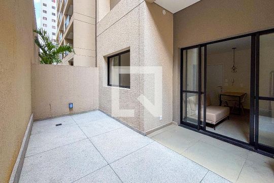 Varanda de kitnet/studio para alugar com 1 quarto, 38m² em Sumarezinho, São Paulo