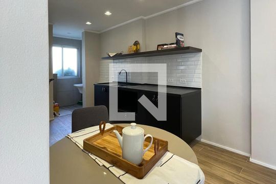 Sala de apartamento à venda com 2 quartos, 50m² em Vila Príncipe de Gales, Santo André