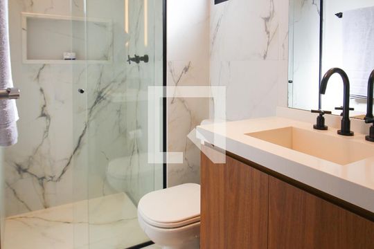Banheiro de kitnet/studio à venda com 1 quarto, 40m² em Vila Uberabinha, São Paulo