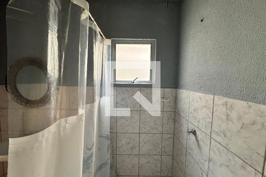 Banheiro de apartamento à venda com 2 quartos, 49m² em Campina, São Leopoldo