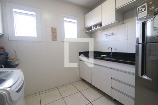 Cozinha e Área de Serviço de apartamento à venda com 2 quartos, 63m² em São Jorge, Novo Hamburgo