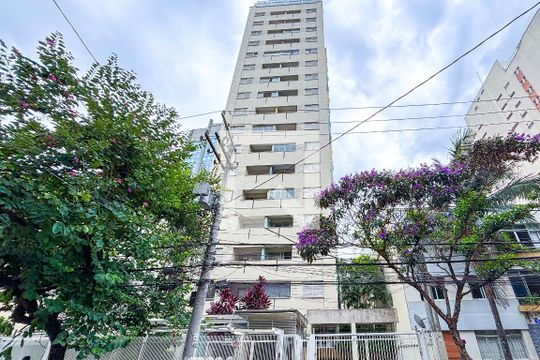Fachada de apartamento para alugar com 1 quarto, 47m² em Pinheiros, São Paulo