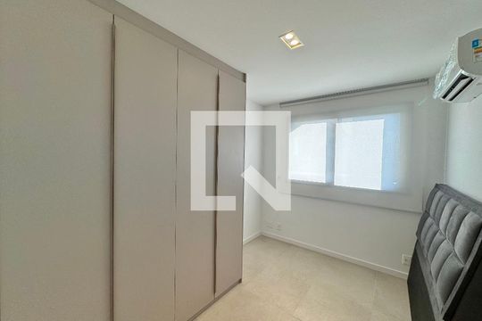 Quarto de apartamento à venda com 2 quartos, 79m² em Barra da Tijuca, Rio de Janeiro