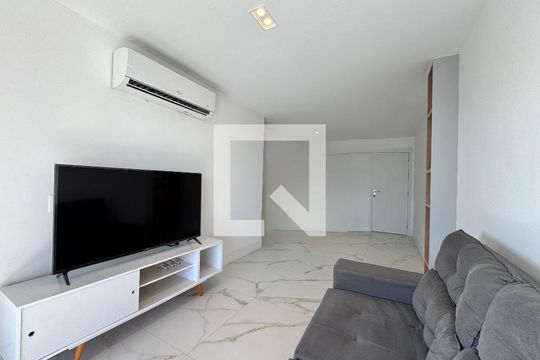 Sala de apartamento à venda com 2 quartos, 79m² em Barra da Tijuca, Rio de Janeiro