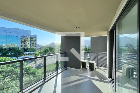 Varanda de apartamento à venda com 2 quartos, 79m² em Barra da Tijuca, Rio de Janeiro
